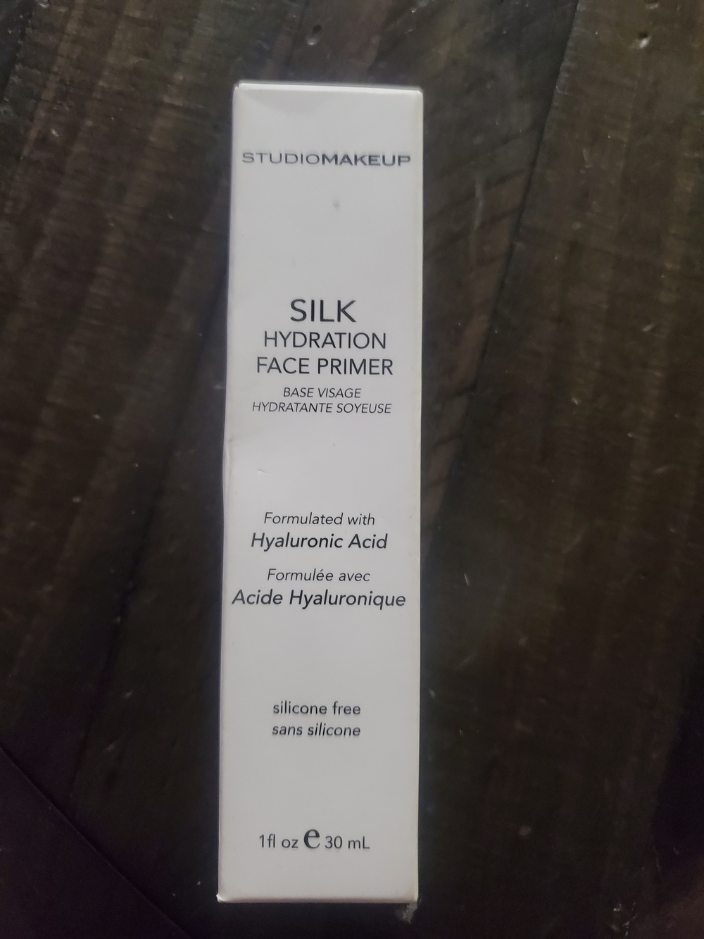 Studio Makeup Silk Hydration Face Primer — White